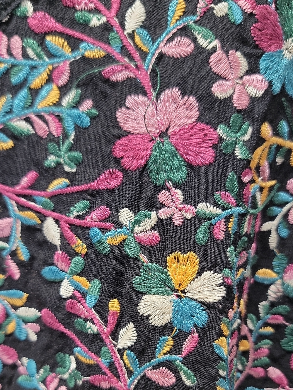 Savanna Jane Black Colorful Floral Embroidered Long-Sleeve Tunic Sz Large - Picture 4 of 16